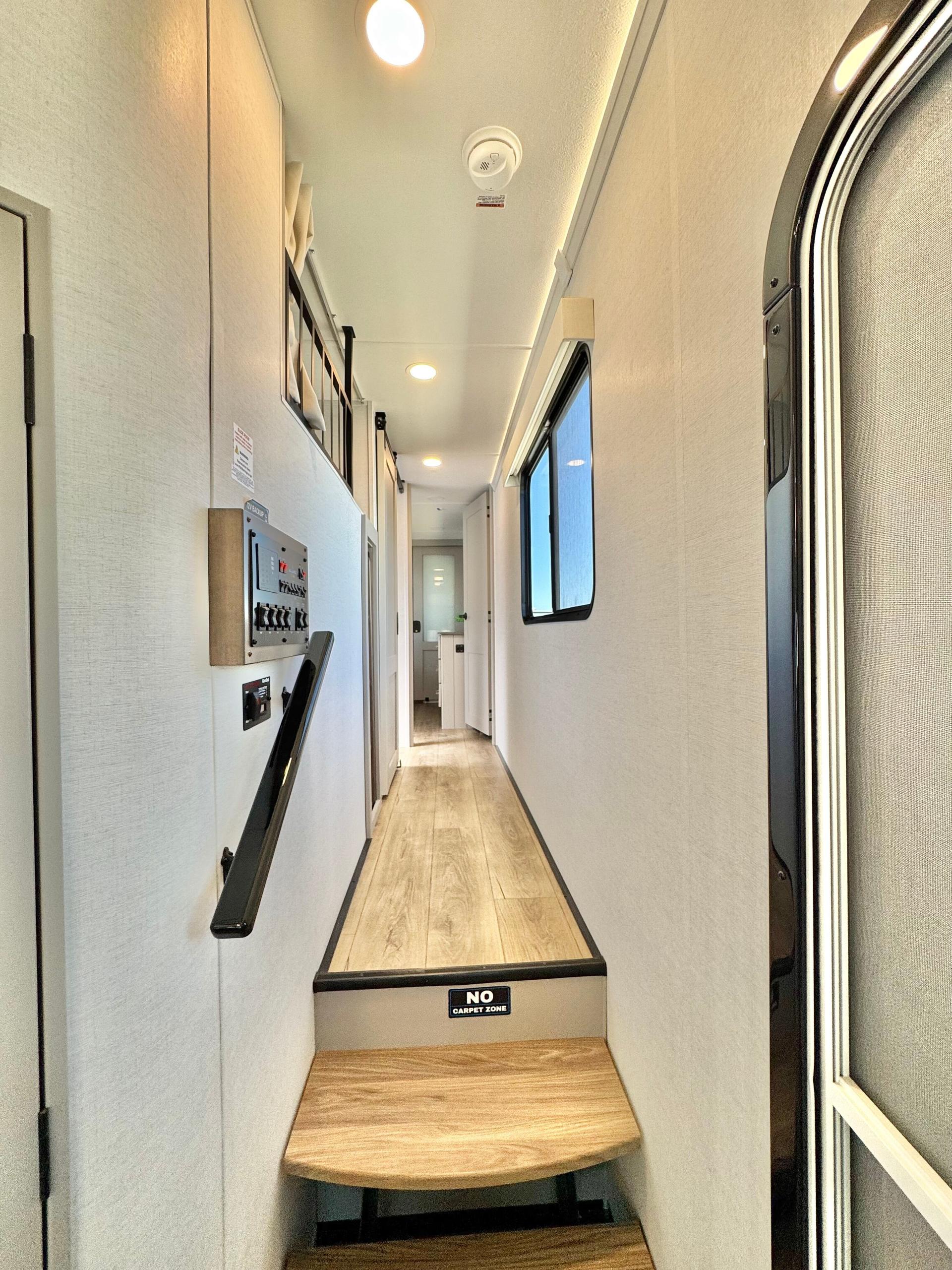 2025 Alliance RV 2025 Alliance RV Paradigm - thumbnail 52