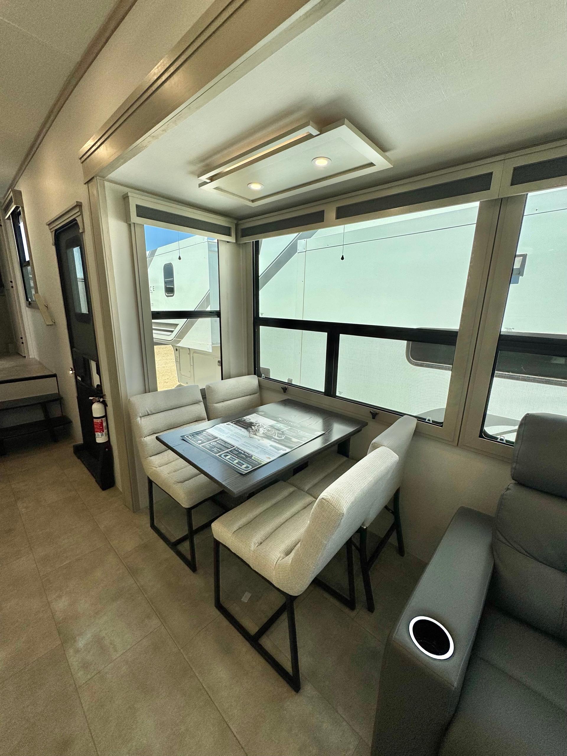 2025 Grand Design 2025 Grand Design Solitude - thumbnail 25