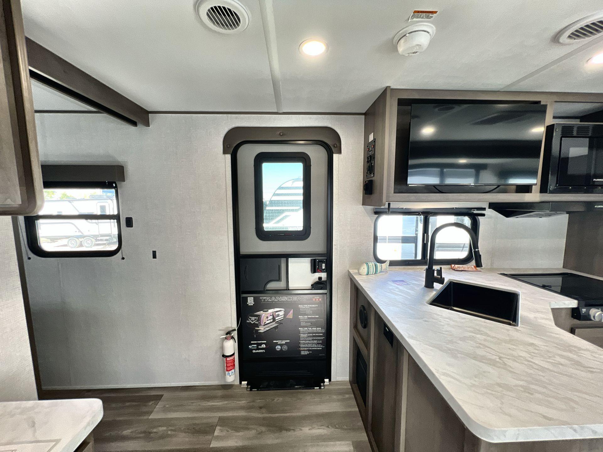 2026 Grand Design 2026 Grand Design Transcend Xplor - thumbnail 13