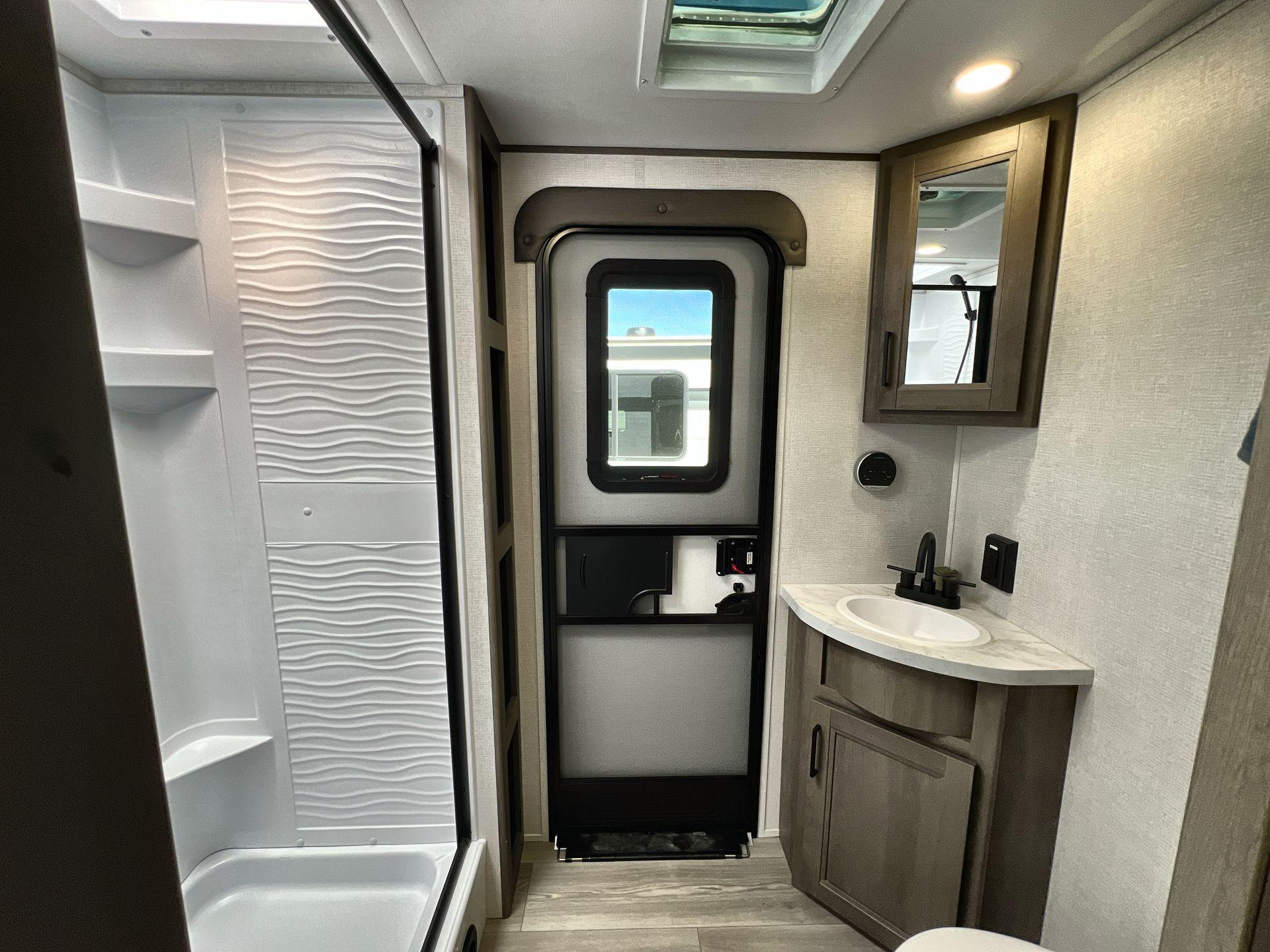 2026 Grand Design 2026 Grand Design Transcend Xplor - thumbnail 33