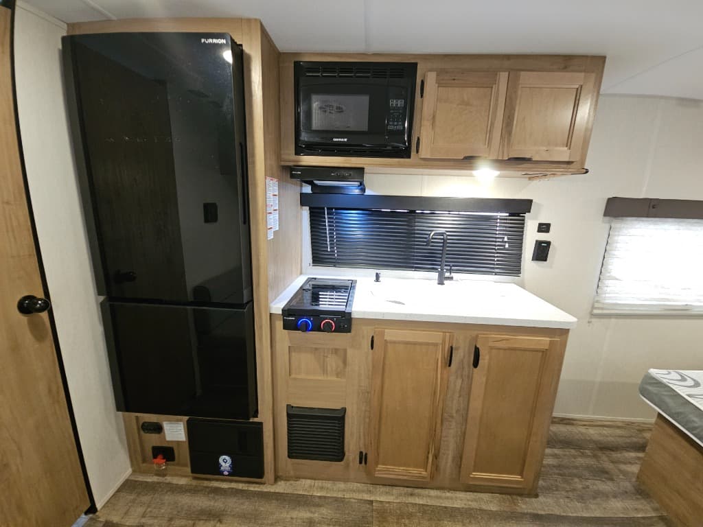 2024 Forest River 2024 Forest River Cherokee Wolf Pup - thumbnail 13