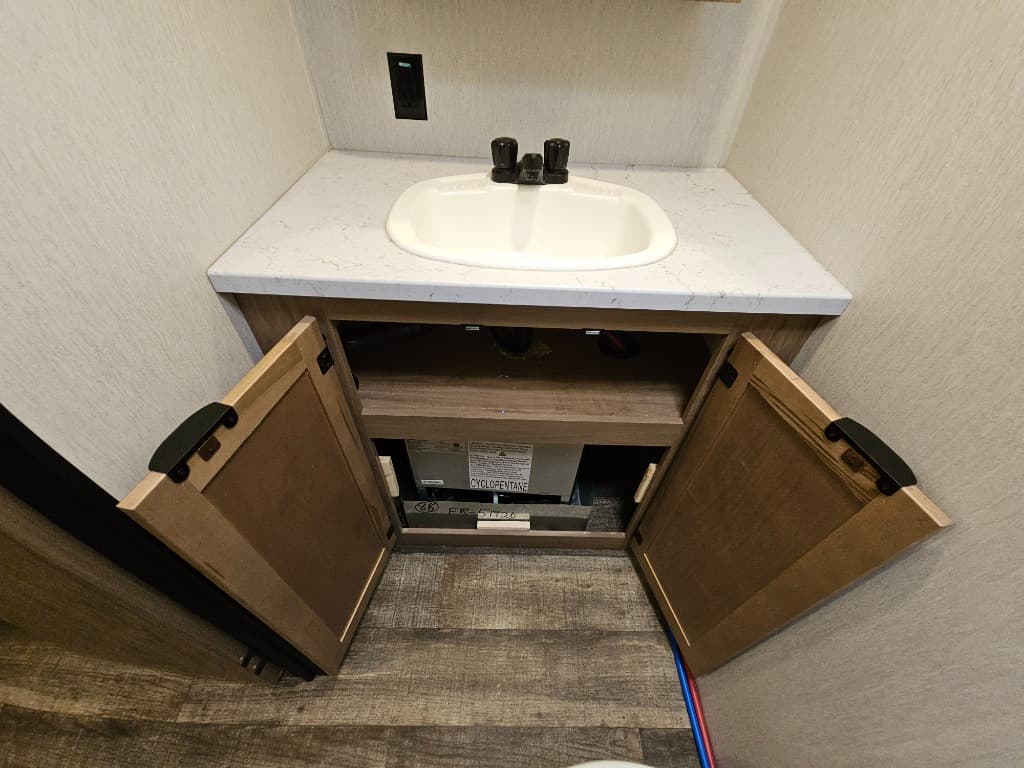 2024 Forest River 2024 Forest River Cherokee Wolf Pup - thumbnail 26