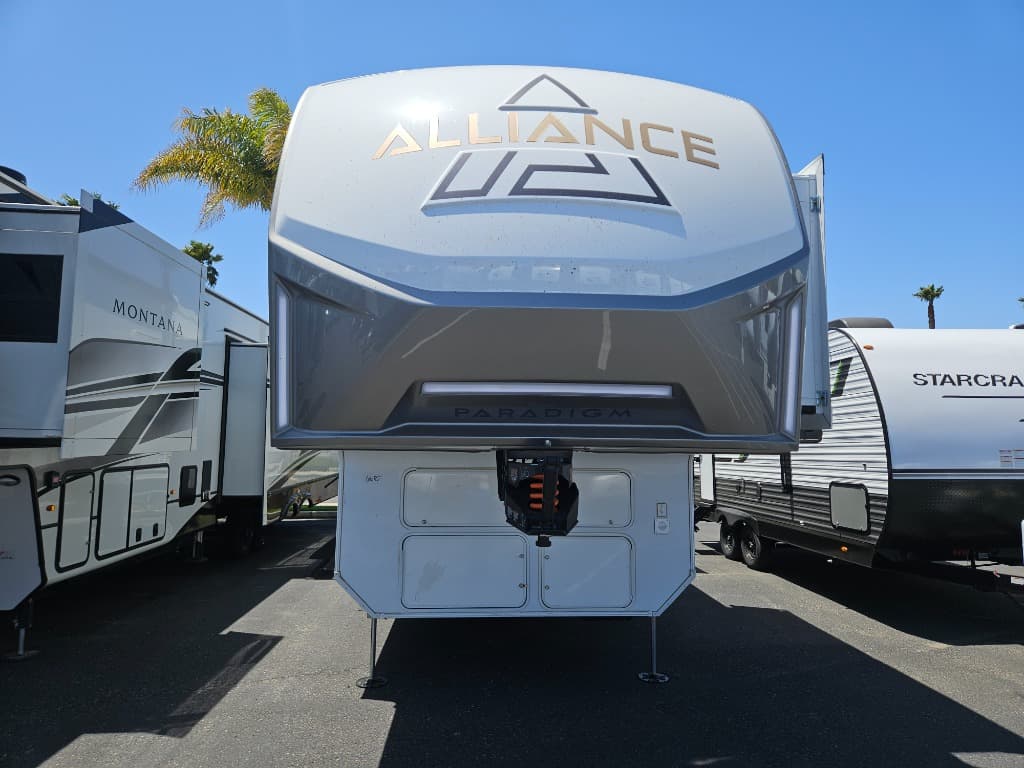 2025 Alliance RV 2025 Alliance RV Paradigm - thumbnail 7