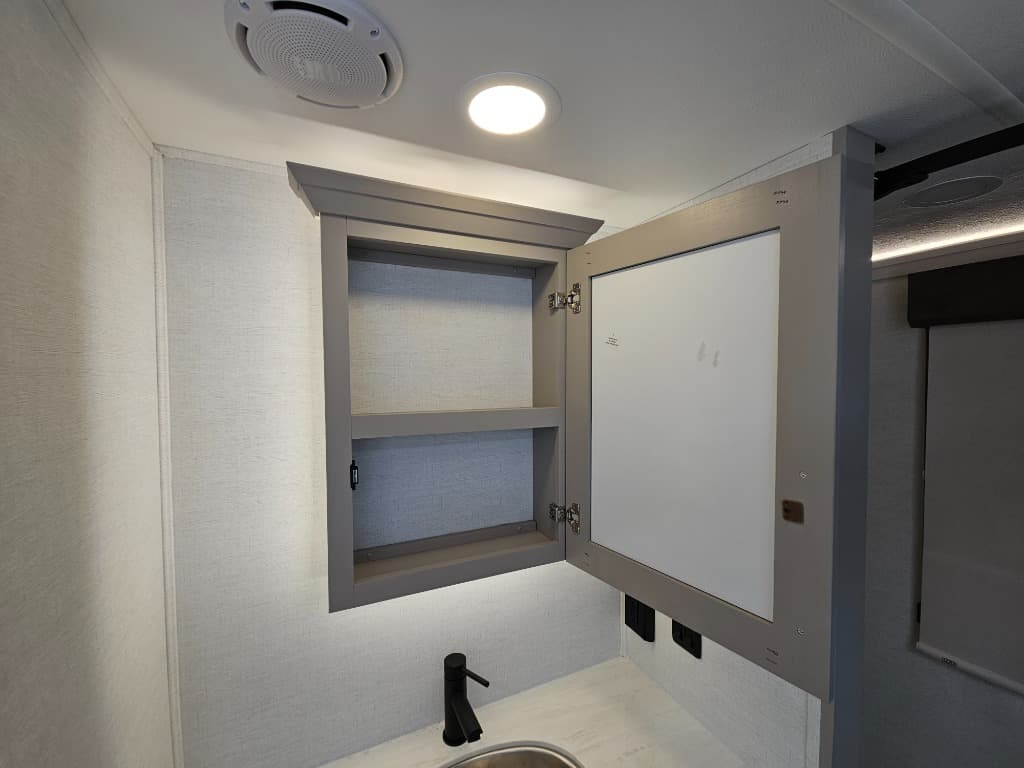 2025 Alliance RV 2025 Alliance RV Paradigm - thumbnail 41