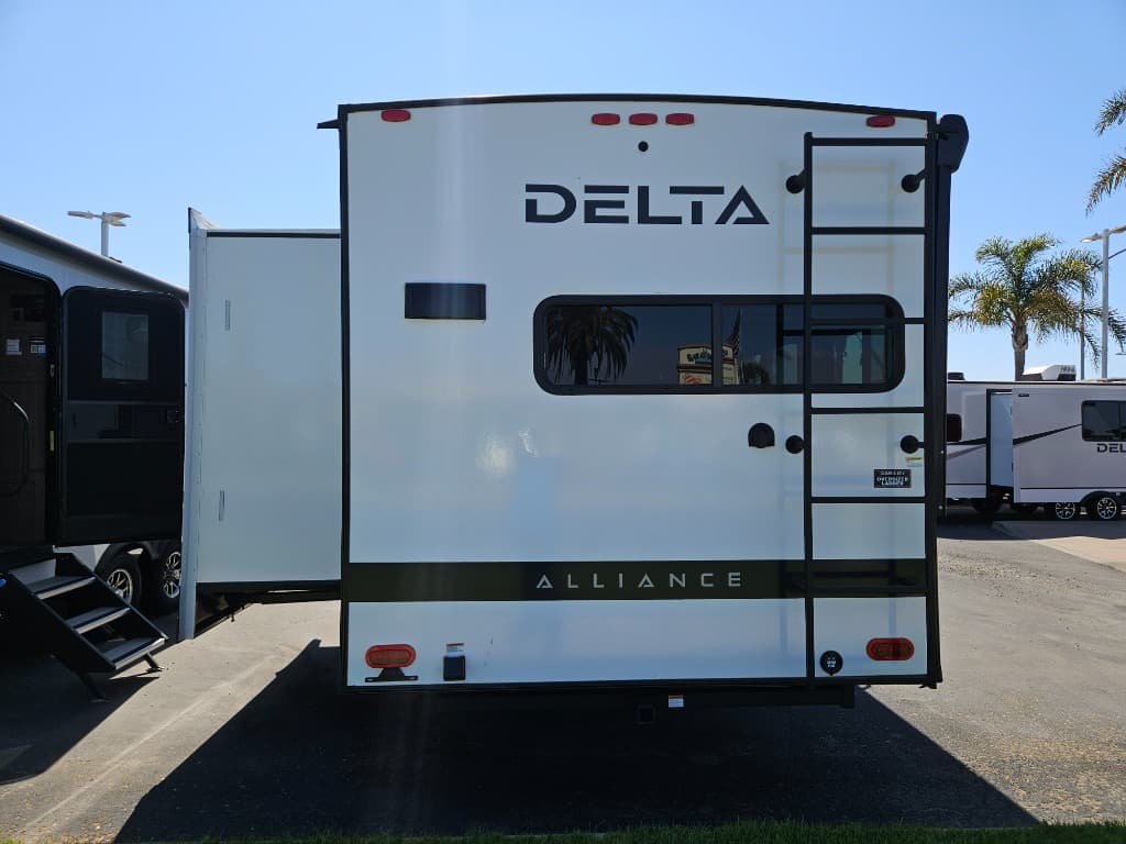 2026 Alliance RV 2026 Alliance RV Delta - thumbnail 4