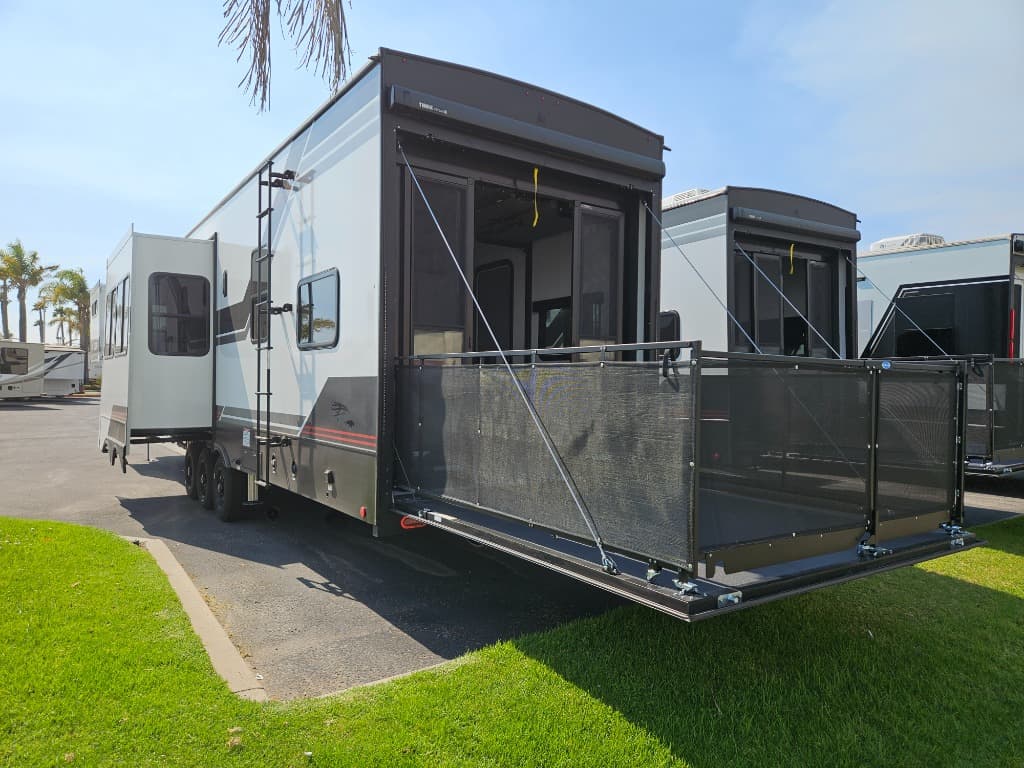 2026 Alliance RV 2026 Alliance RV Valor - thumbnail 5