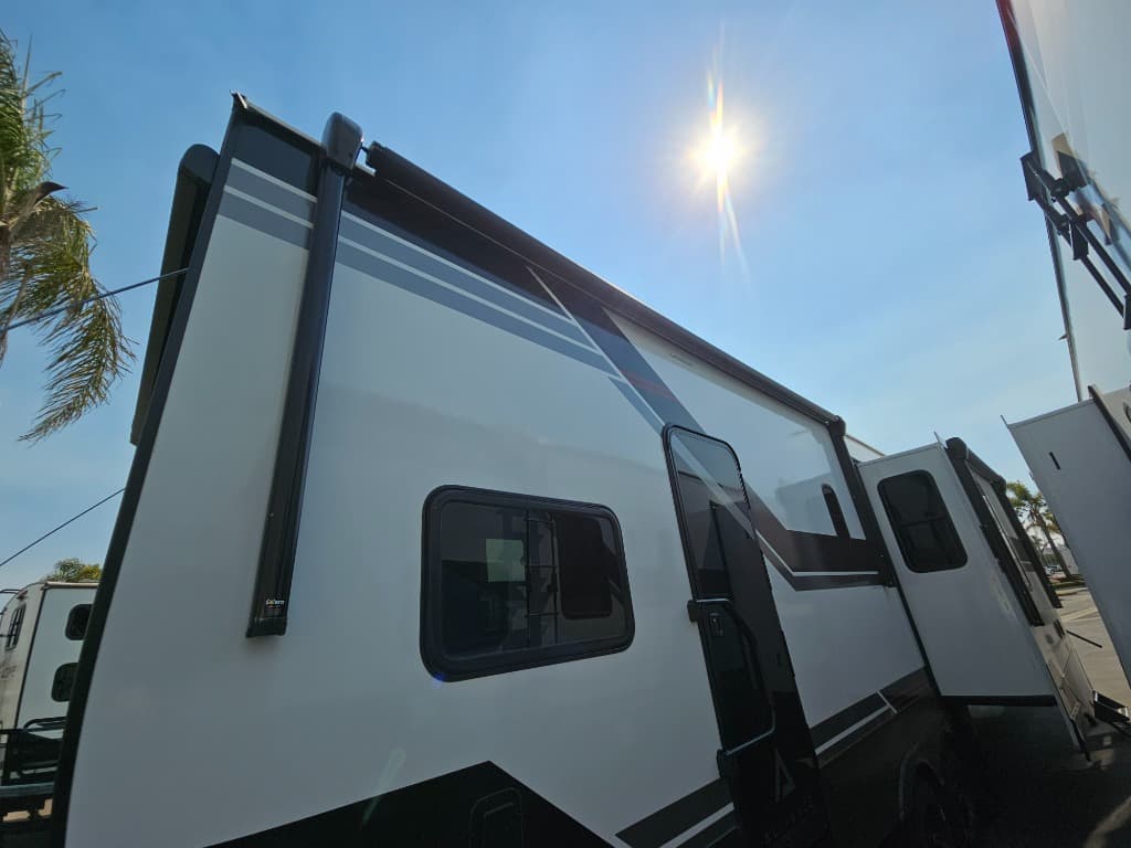 2026 Alliance RV 2026 Alliance RV Valor - thumbnail 23