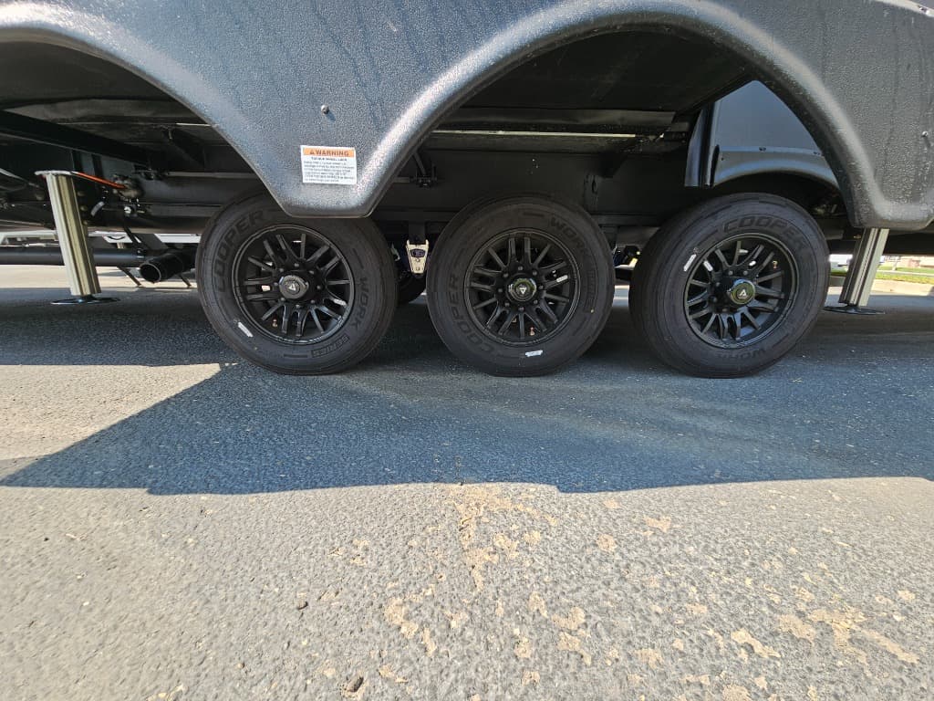 2026 Alliance RV 2026 Alliance RV Valor - thumbnail 30