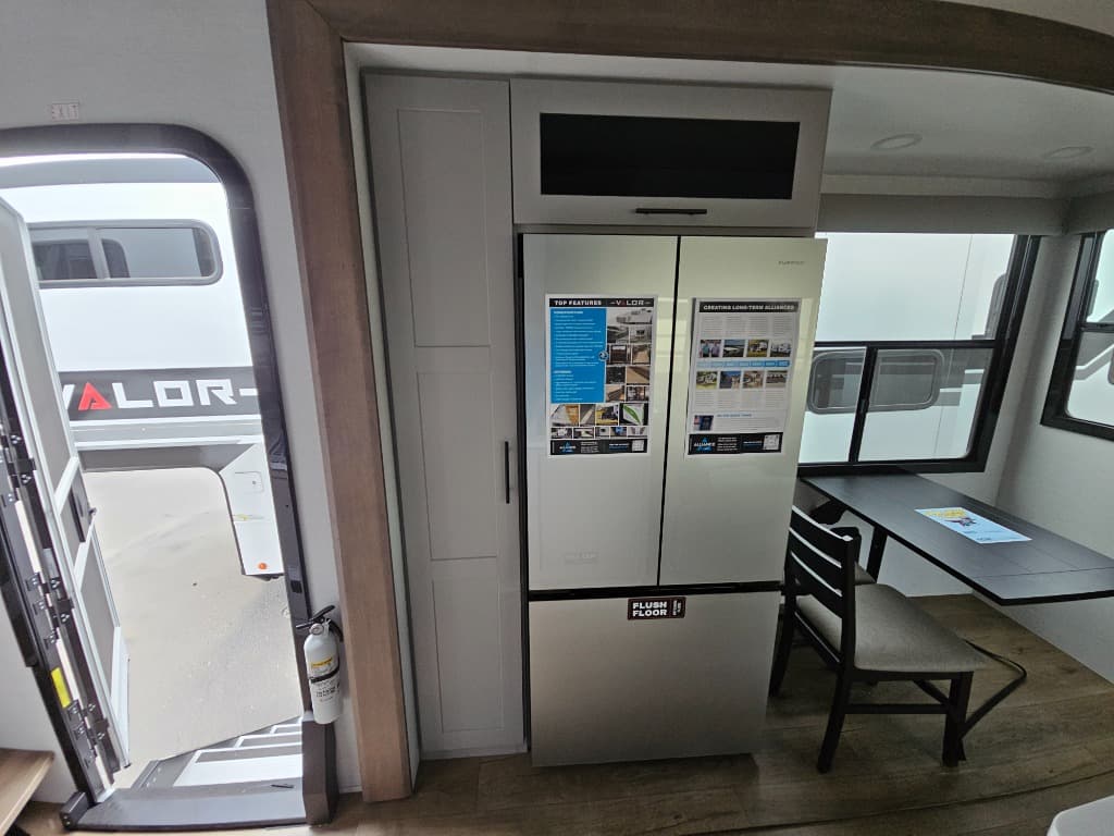 2026 Alliance RV 2026 Alliance RV Valor - thumbnail 38