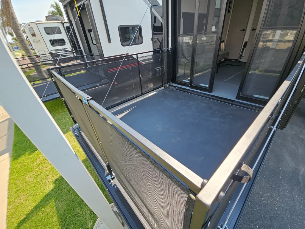 2026 Alliance RV 2026 Alliance RV Valor - thumbnail 24