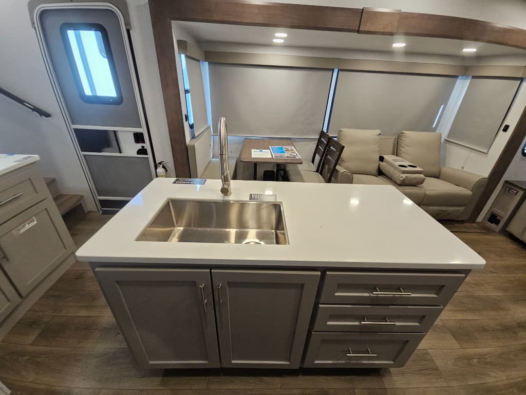 2026 Alliance RV 2026 Alliance RV Avenue - thumbnail 32