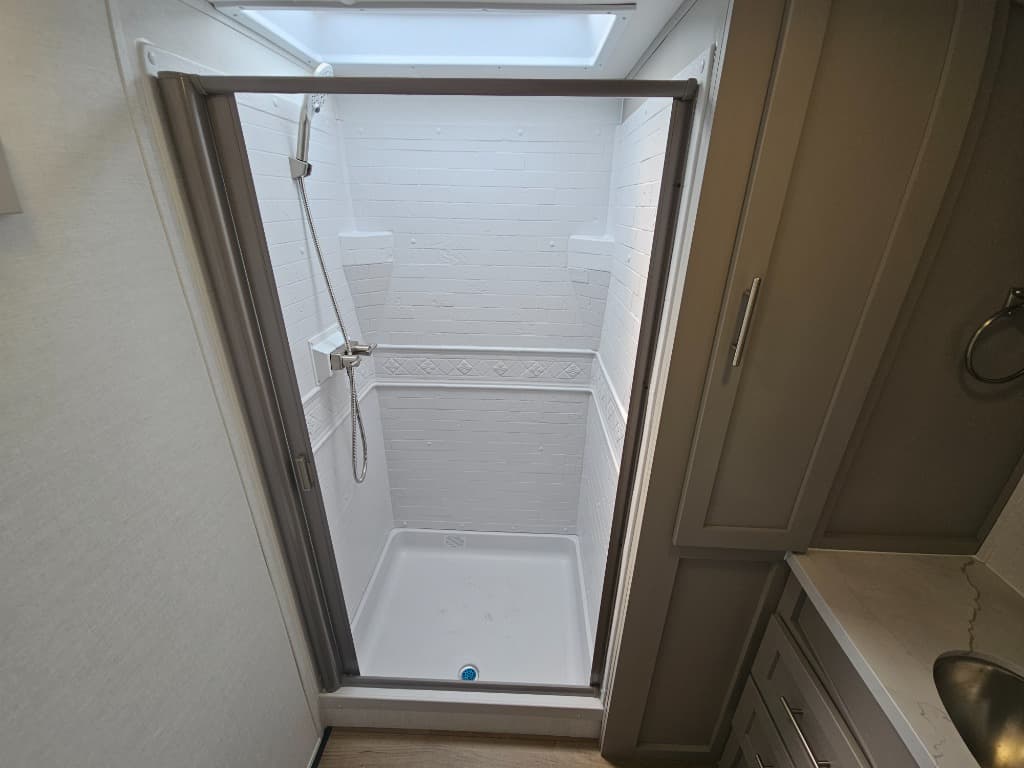 2026 Alliance RV 2026 Alliance RV Avenue - thumbnail 39