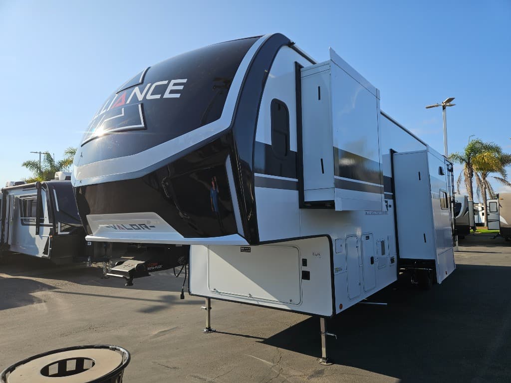 2026 Alliance RV 2026 Alliance RV Valor All-Access - thumbnail 7