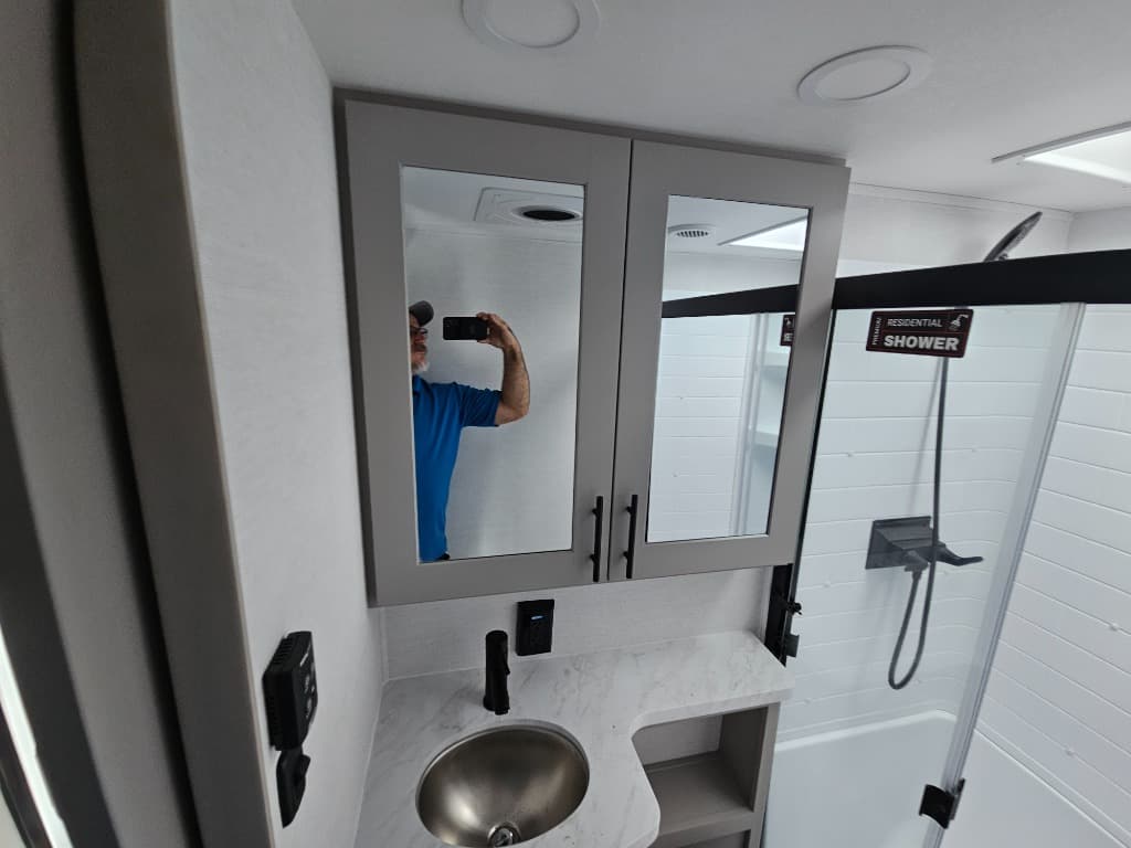 2026 Alliance RV 2026 Alliance RV Valor All-Access - thumbnail 17