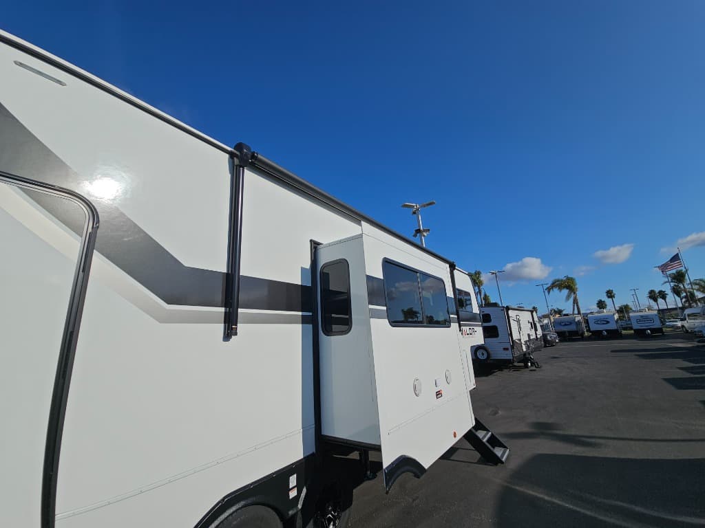 2026 Alliance RV 2026 Alliance RV Valor All-Access - thumbnail 40
