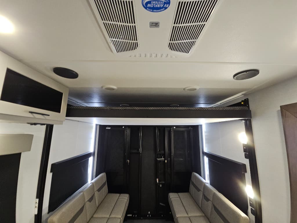 2026 Alliance RV 2026 Alliance RV Valor - thumbnail 14