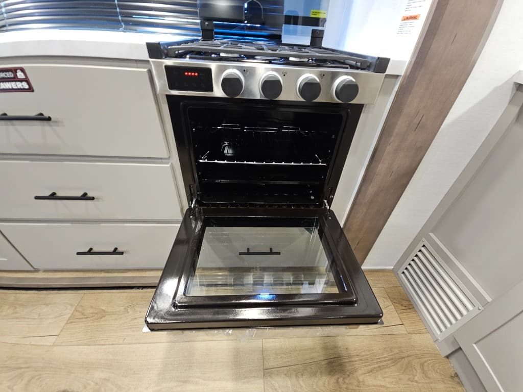 2026 Alliance RV 2026 Alliance RV Valor - thumbnail 21