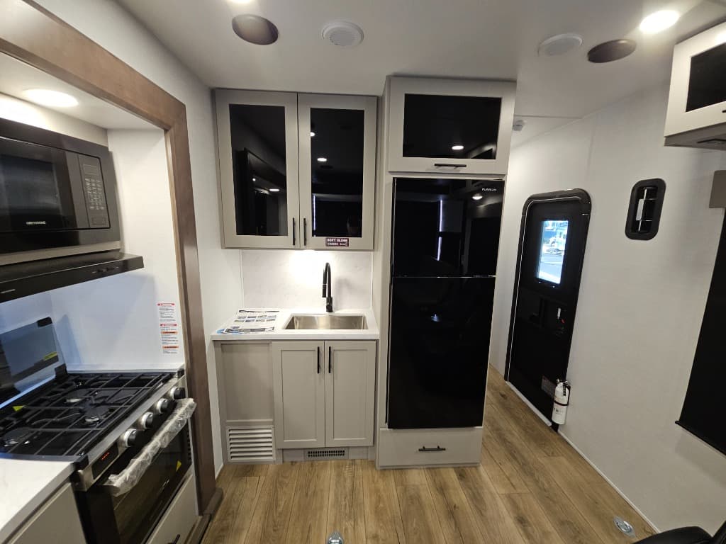 2026 Alliance RV 2026 Alliance RV Valor - thumbnail 23