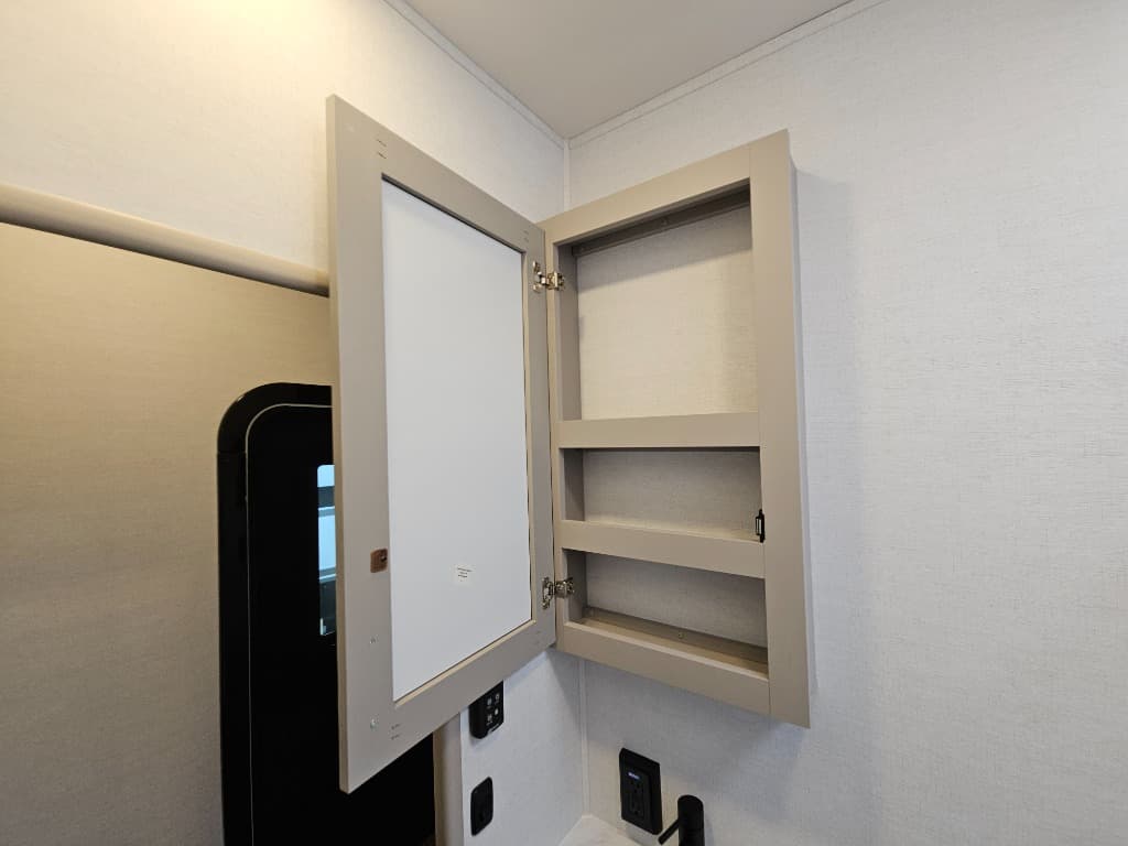 2026 Alliance RV 2026 Alliance RV Valor - thumbnail 32