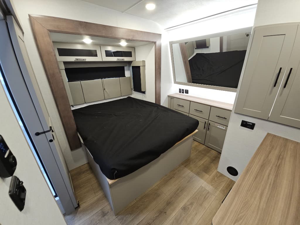 2026 Alliance RV 2026 Alliance RV Valor - thumbnail 35