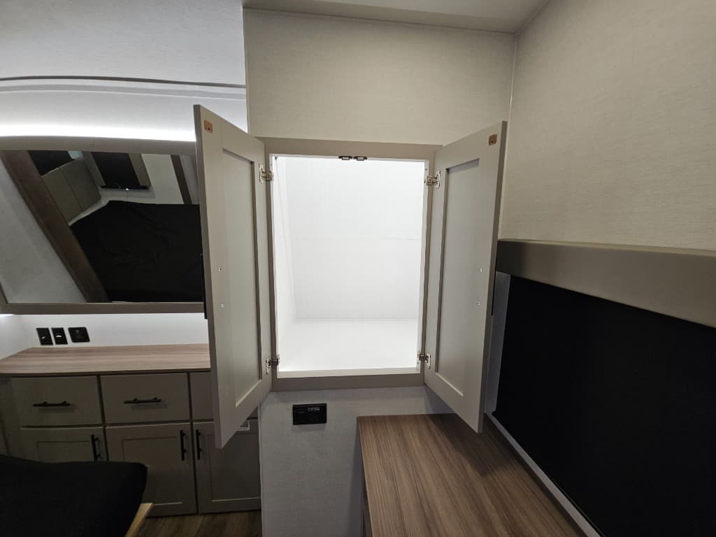 2026 Alliance RV 2026 Alliance RV Valor - thumbnail 40