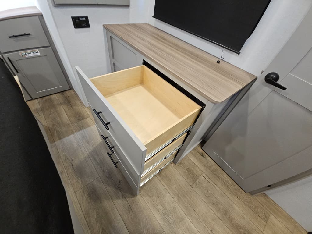 2026 Alliance RV 2026 Alliance RV Valor - thumbnail 43