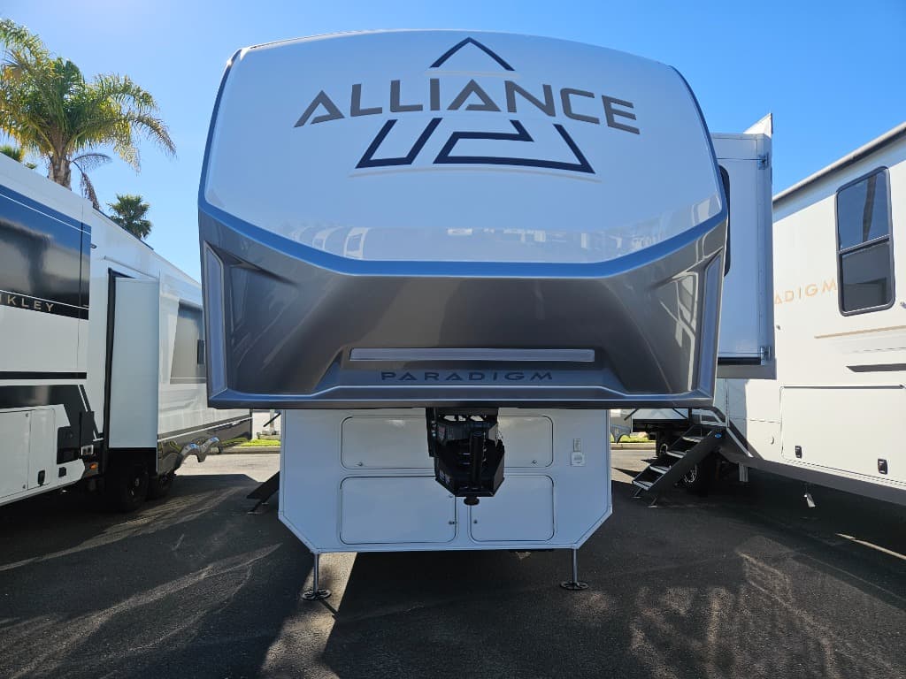 2026 Alliance RV 2026 Alliance RV Paradigm - thumbnail 7