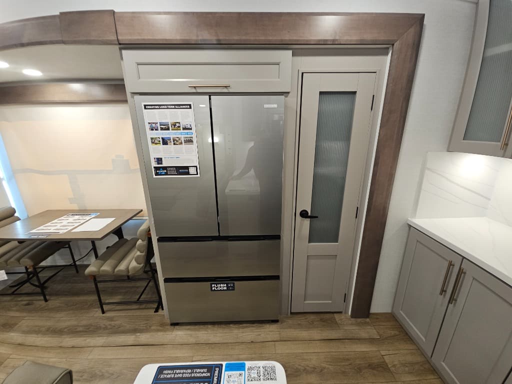 2026 Alliance RV 2026 Alliance RV Paradigm - thumbnail 12