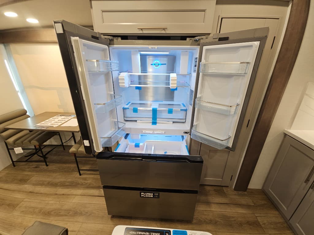 2026 Alliance RV 2026 Alliance RV Paradigm - thumbnail 13