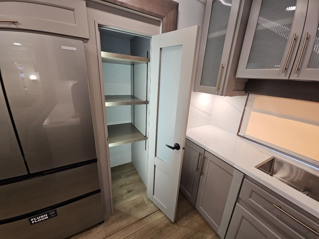 2026 Alliance RV 2026 Alliance RV Paradigm - thumbnail 14