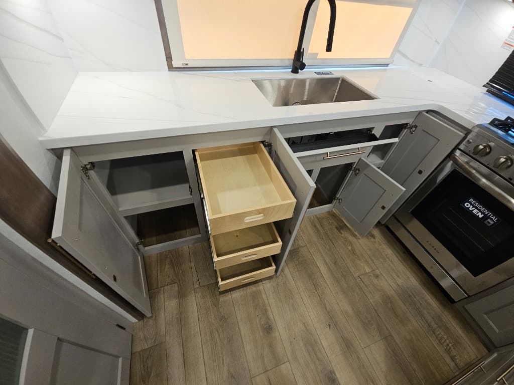 2026 Alliance RV 2026 Alliance RV Paradigm - thumbnail 19