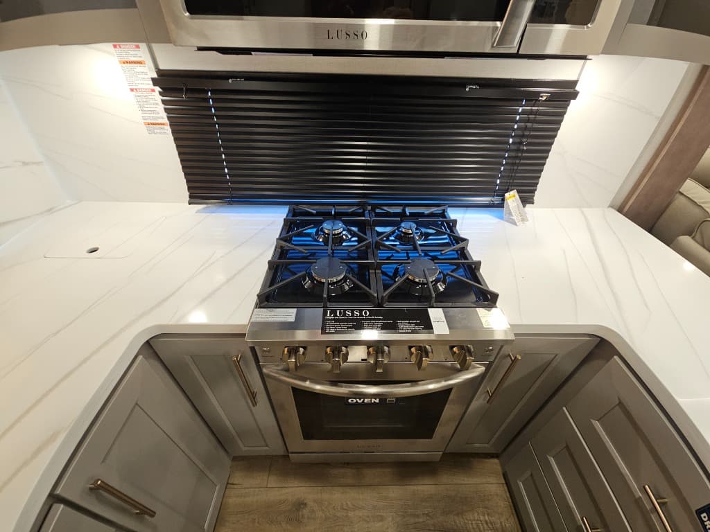 2026 Alliance RV 2026 Alliance RV Paradigm - thumbnail 22