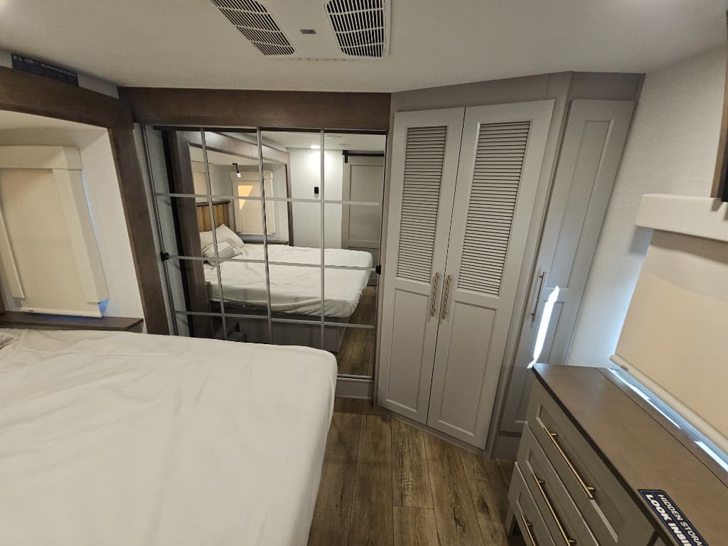 2026 Alliance RV 2026 Alliance RV Paradigm - thumbnail 44