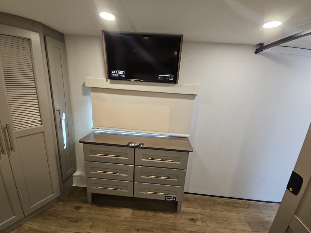 2026 Alliance RV 2026 Alliance RV Paradigm - thumbnail 47