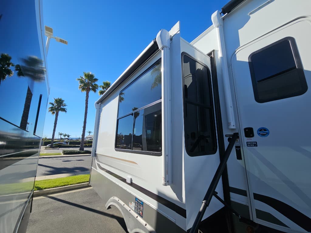 2026 Alliance RV 2026 Alliance RV Paradigm - thumbnail 57