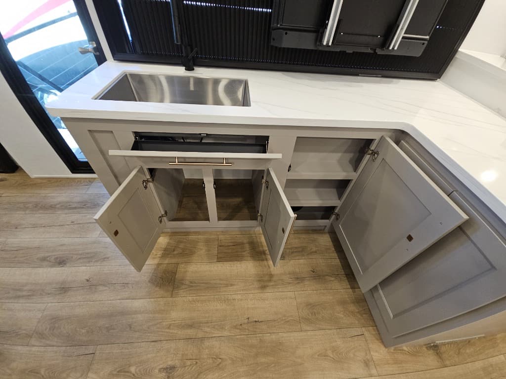 2026 Alliance RV 2026 Alliance RV Paradigm - thumbnail 30