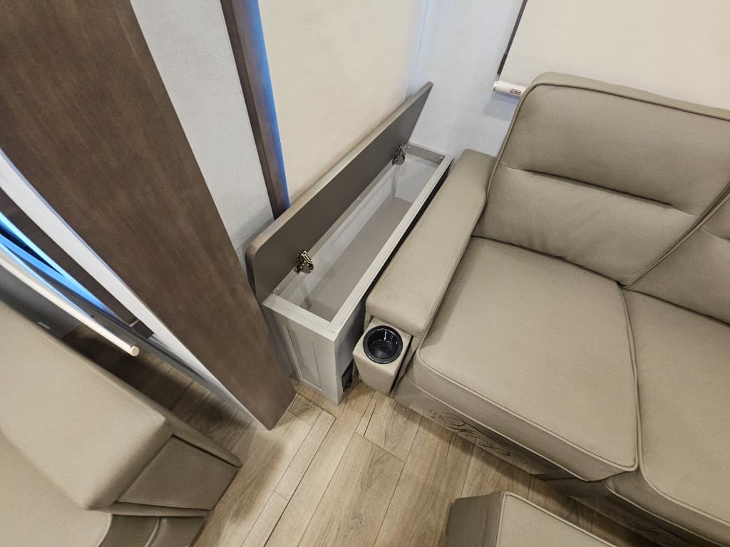 2026 Alliance RV 2026 Alliance RV Paradigm - thumbnail 39