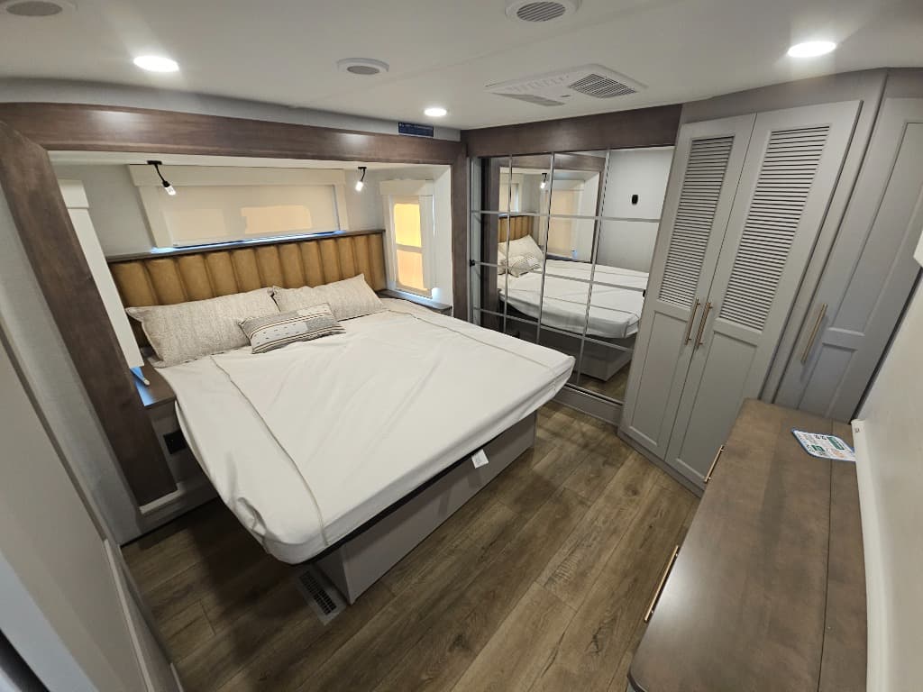 2026 Alliance RV 2026 Alliance RV Paradigm - thumbnail 64