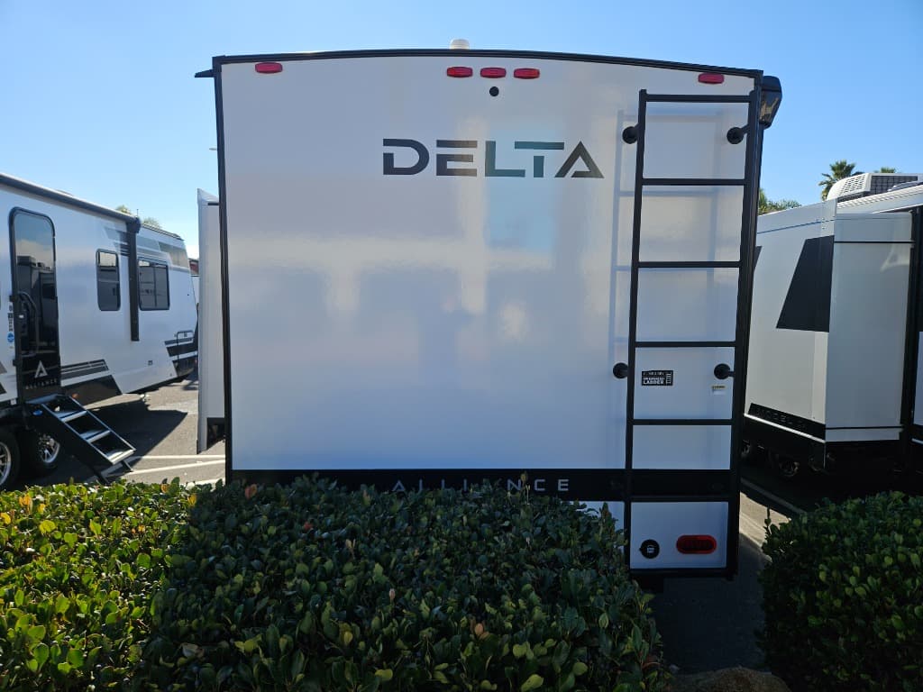 2026 Alliance RV 2026 Alliance RV Delta - thumbnail 4