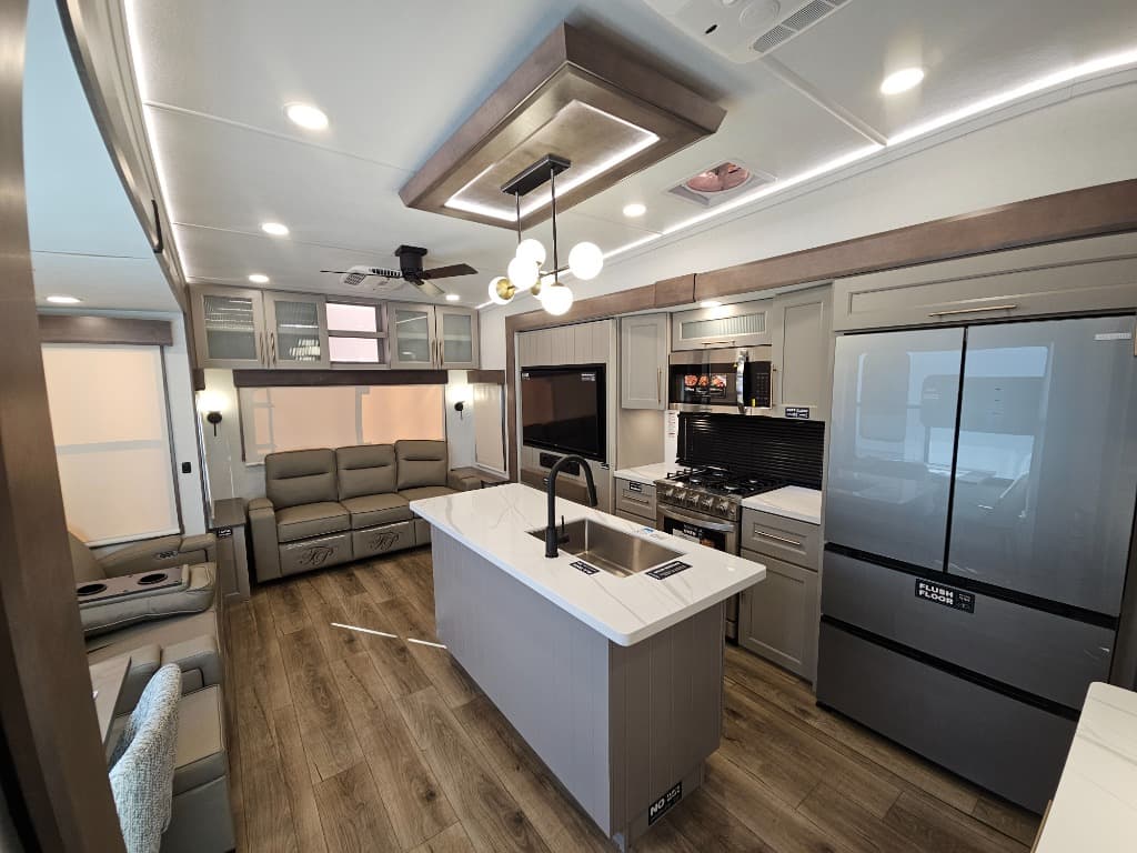 2026 Alliance RV 2026 Alliance RV Paradigm - thumbnail 8