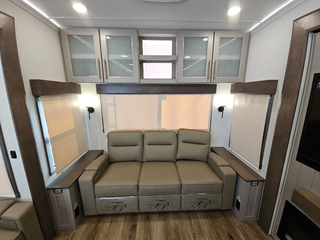 2026 Alliance RV 2026 Alliance RV Paradigm - thumbnail 14