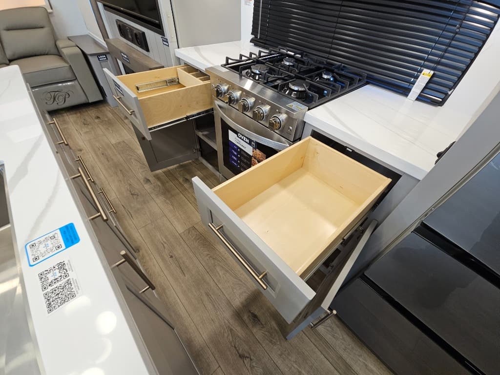 2026 Alliance RV 2026 Alliance RV Paradigm - thumbnail 27