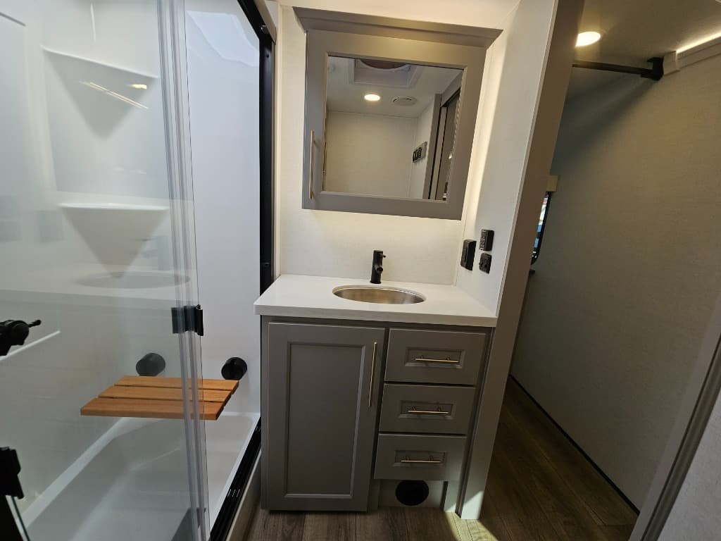 2026 Alliance RV 2026 Alliance RV Paradigm - thumbnail 39