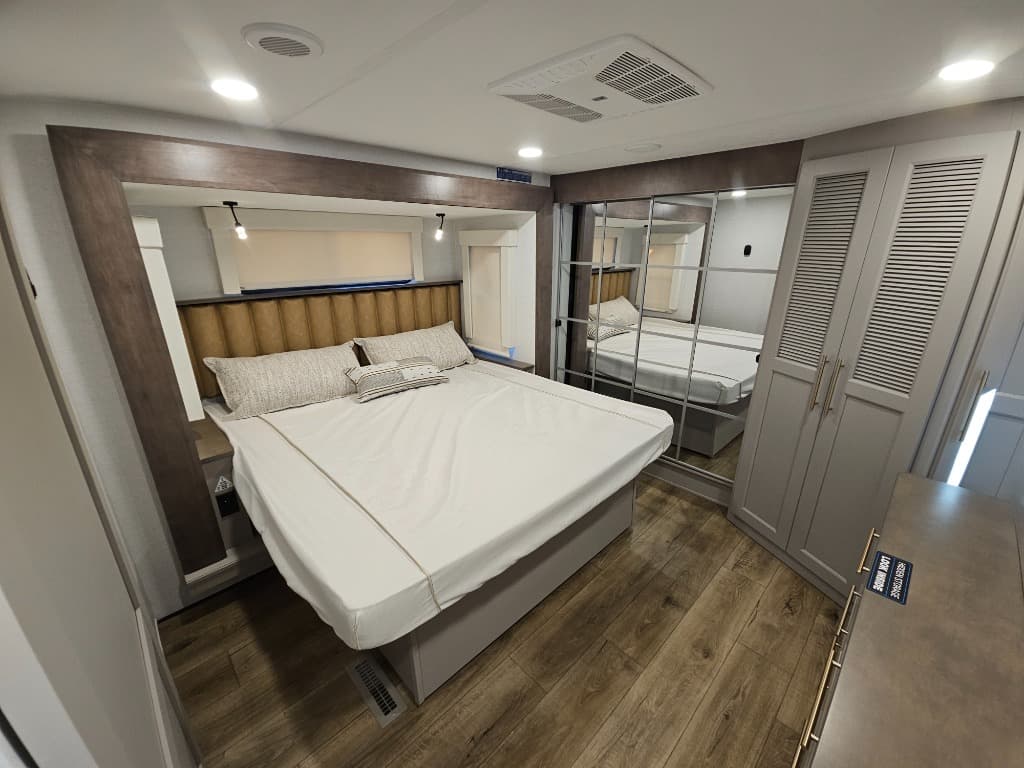 2026 Alliance RV 2026 Alliance RV Paradigm - thumbnail 44