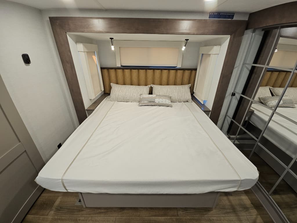 2026 Alliance RV 2026 Alliance RV Paradigm - thumbnail 45