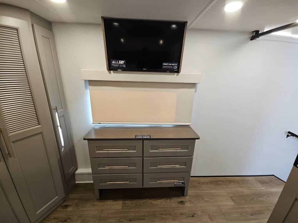 2026 Alliance RV 2026 Alliance RV Paradigm - thumbnail 51