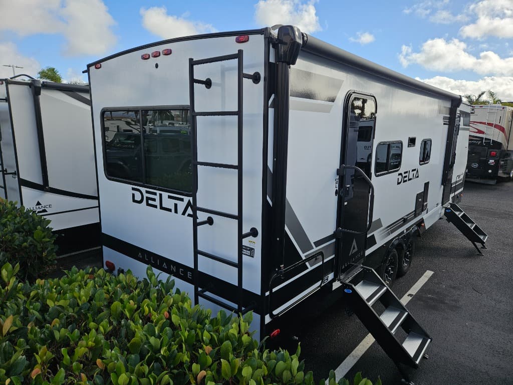 2026 Alliance RV 2026 Alliance RV Delta - thumbnail 3
