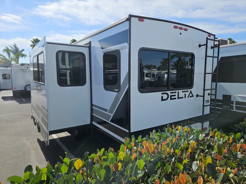 2026 Alliance RV 2026 Alliance RV Delta - thumbnail 5