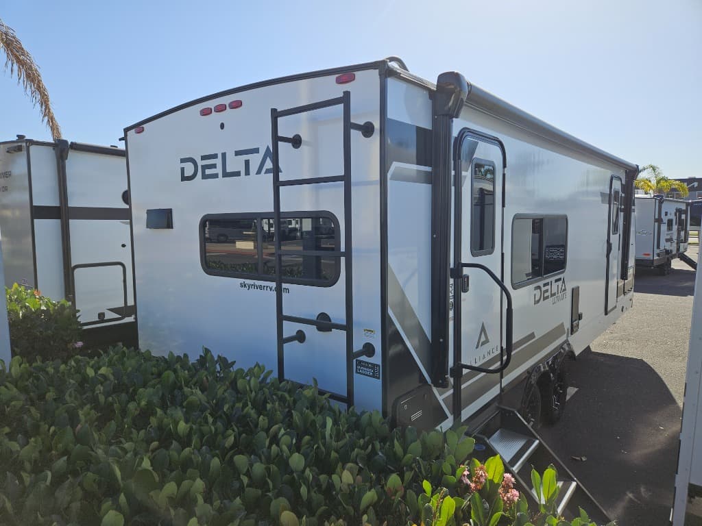 2026 Alliance RV 2026 Alliance RV Delta - thumbnail 3