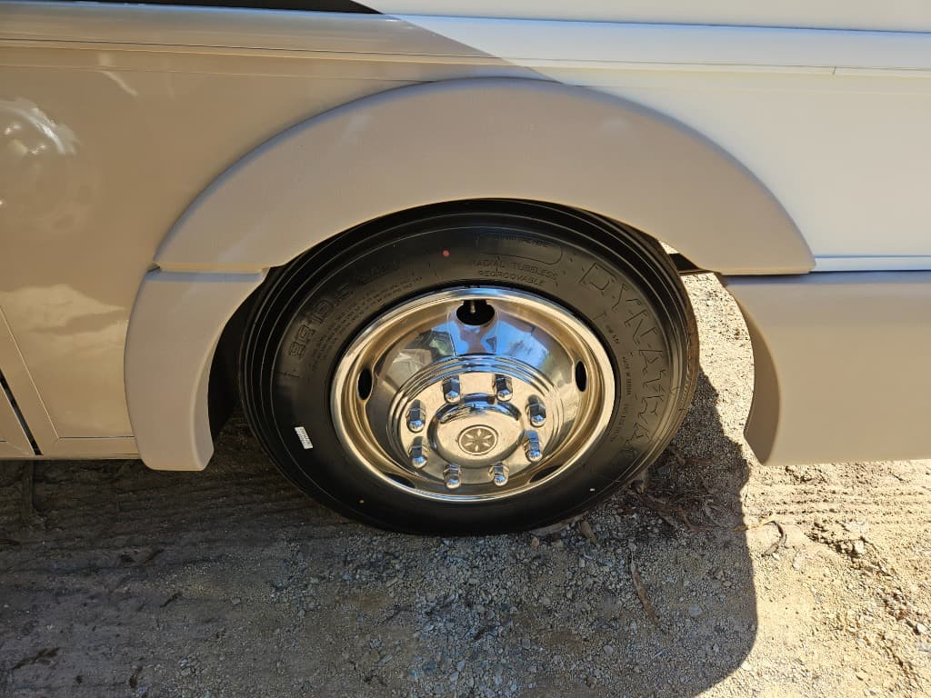 2001 Fleetwood RV 2001 Fleetwood RV Bounder - thumbnail 9